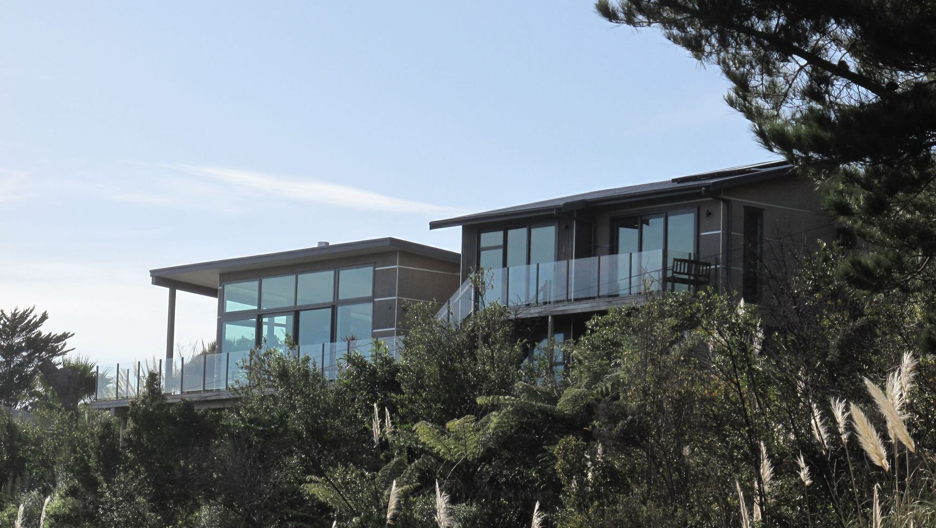 Great Barrier Road Family Home banner