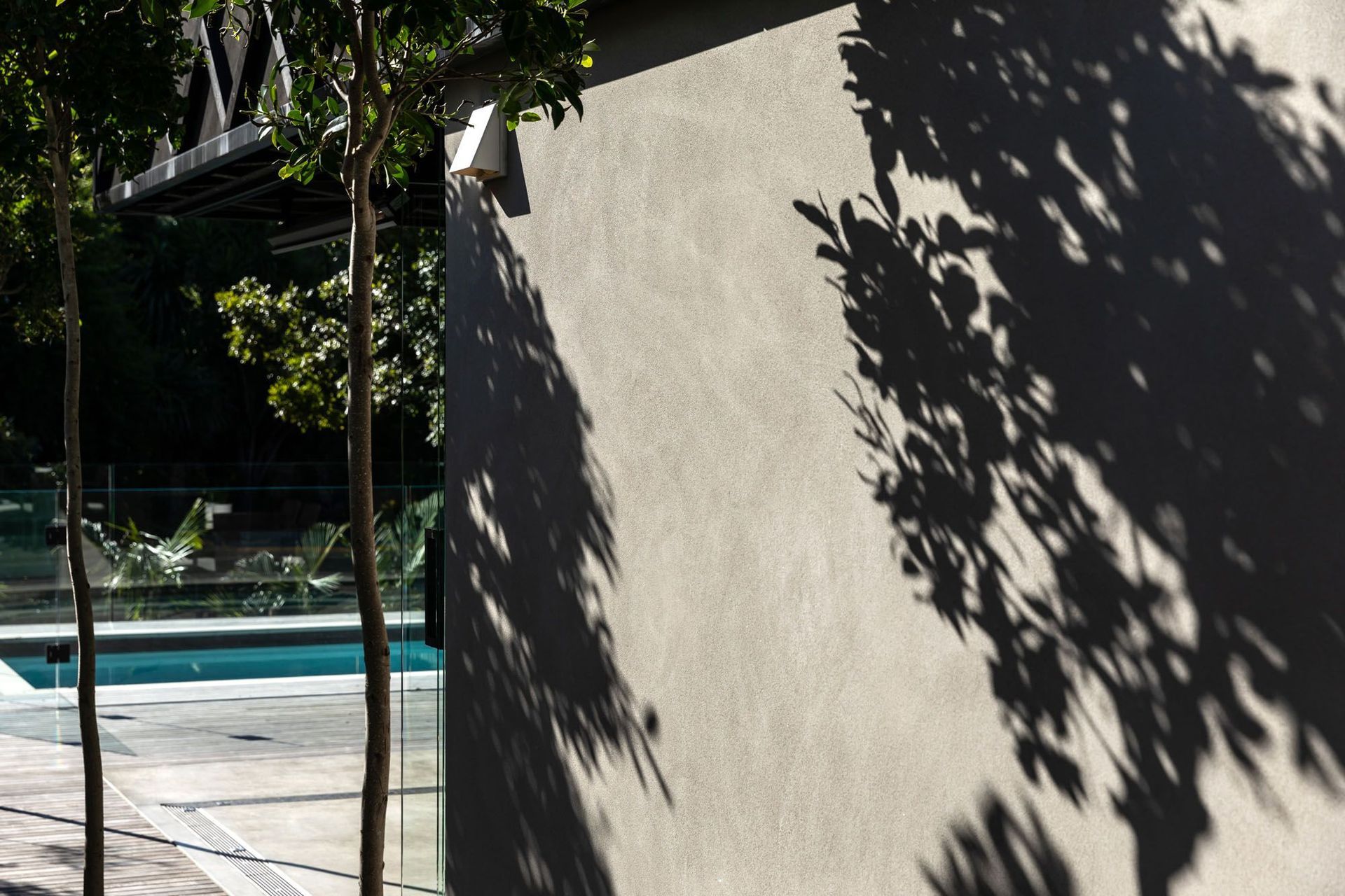 The plaster finish on the lower level of the extension was chosen for its durability as well as its textural qualities.