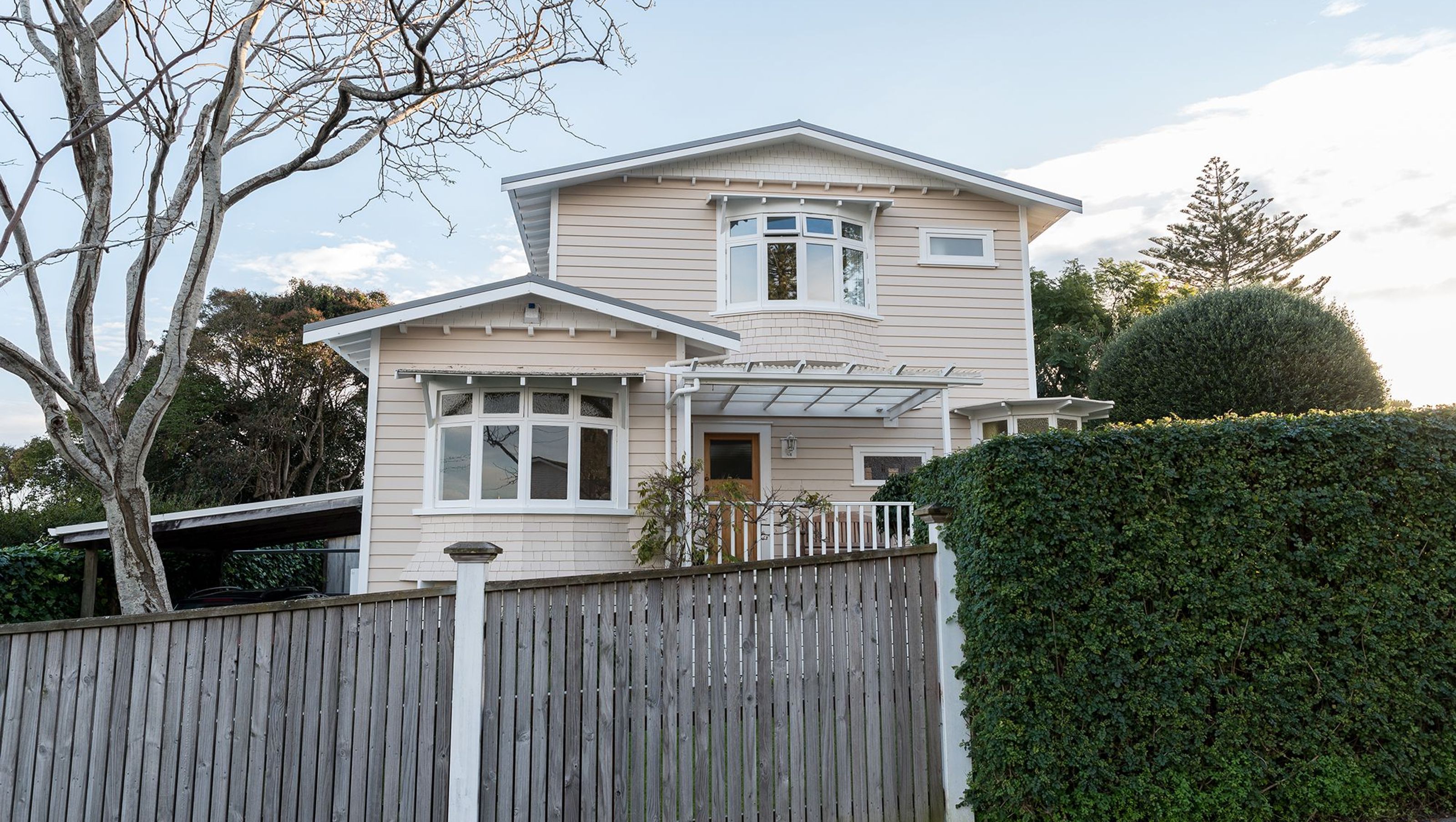 Going Up in Onehunga