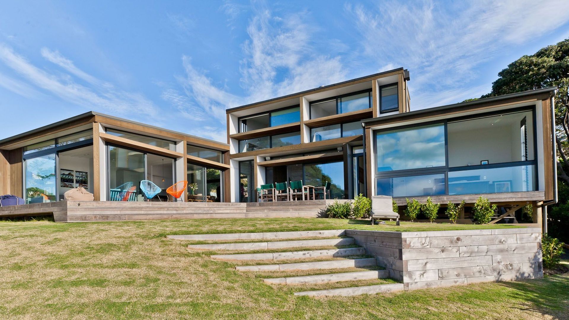 Hahei Beach House banner