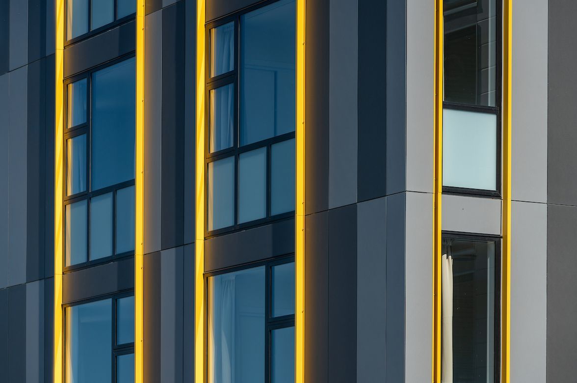 Hanson St Apartments