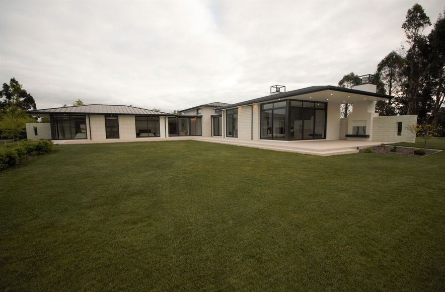 Hanspeter Home