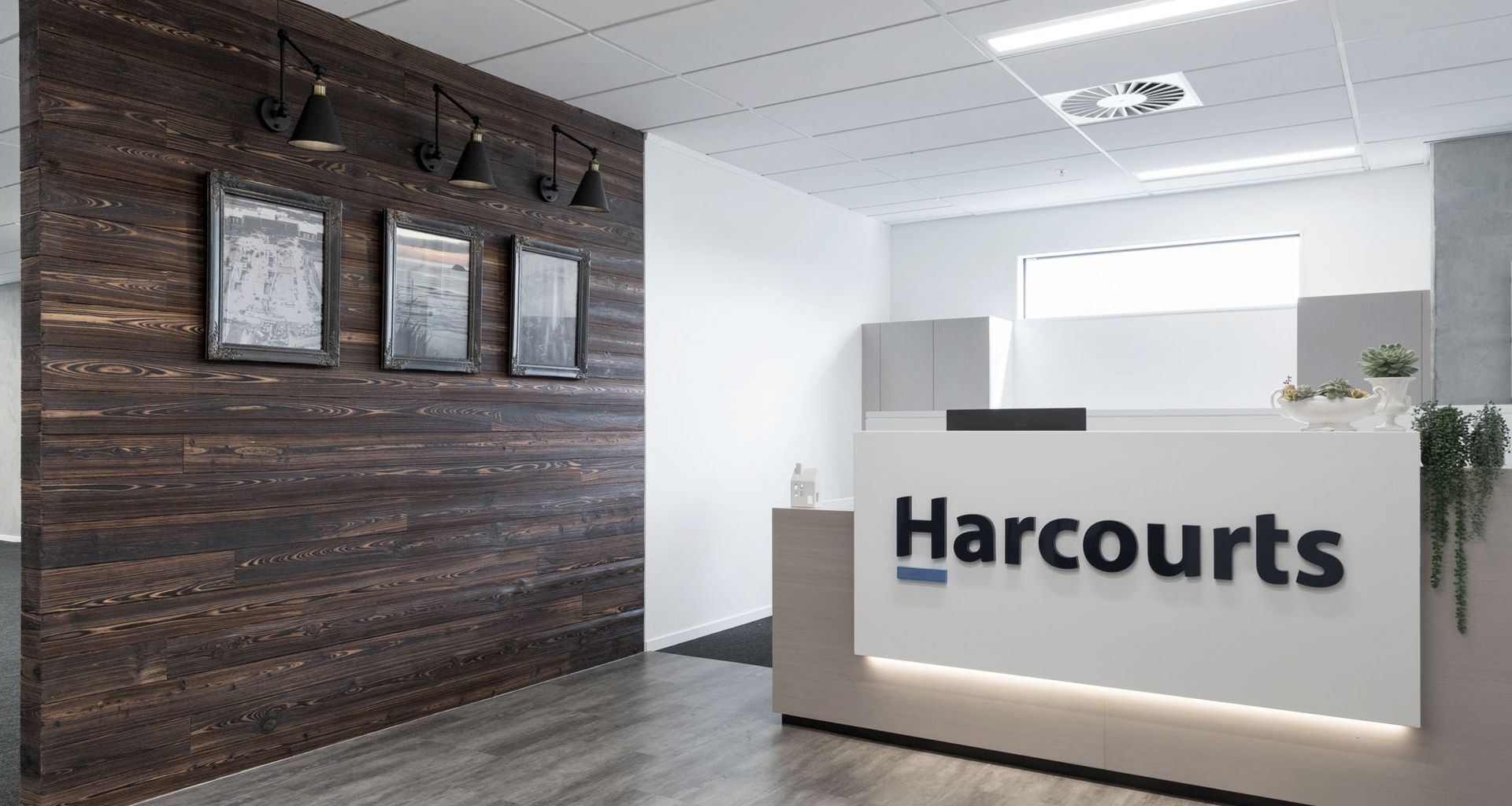 Harcourts banner