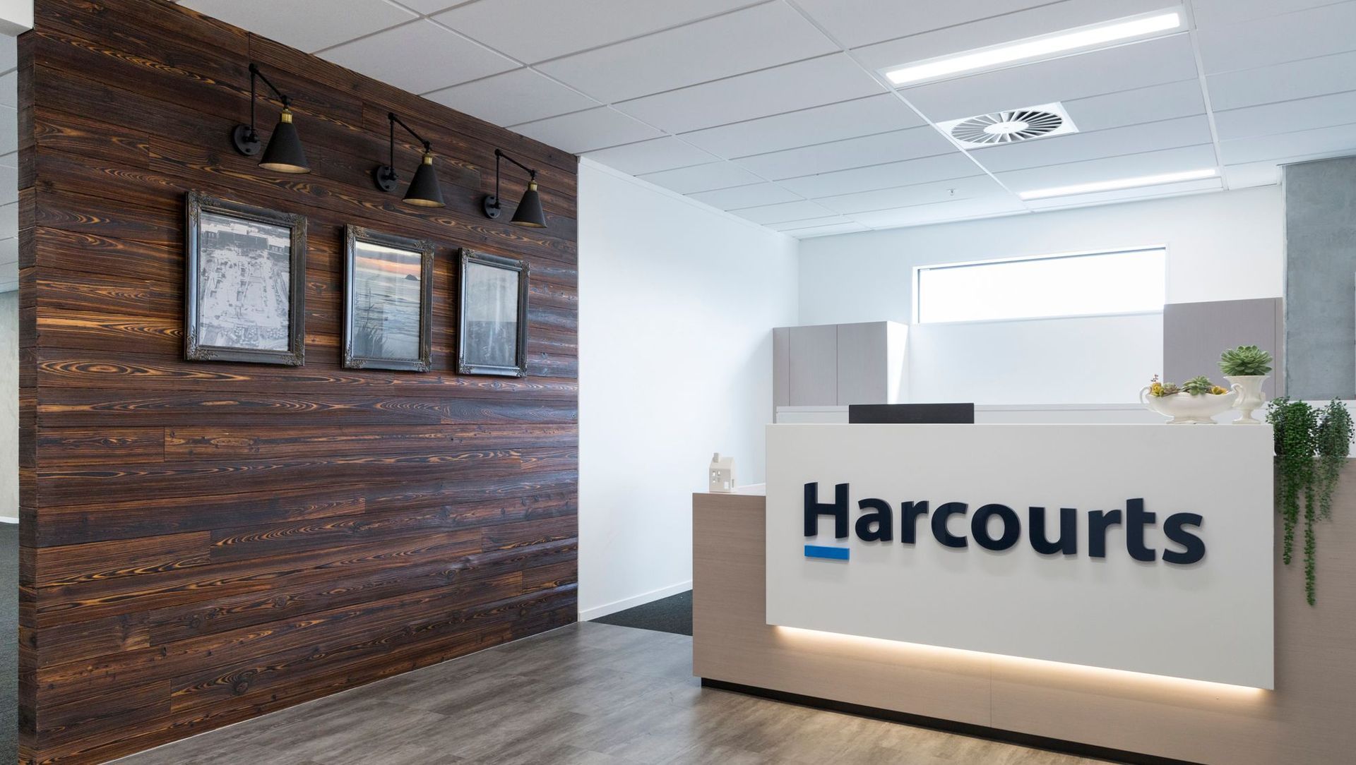 Harcourts banner