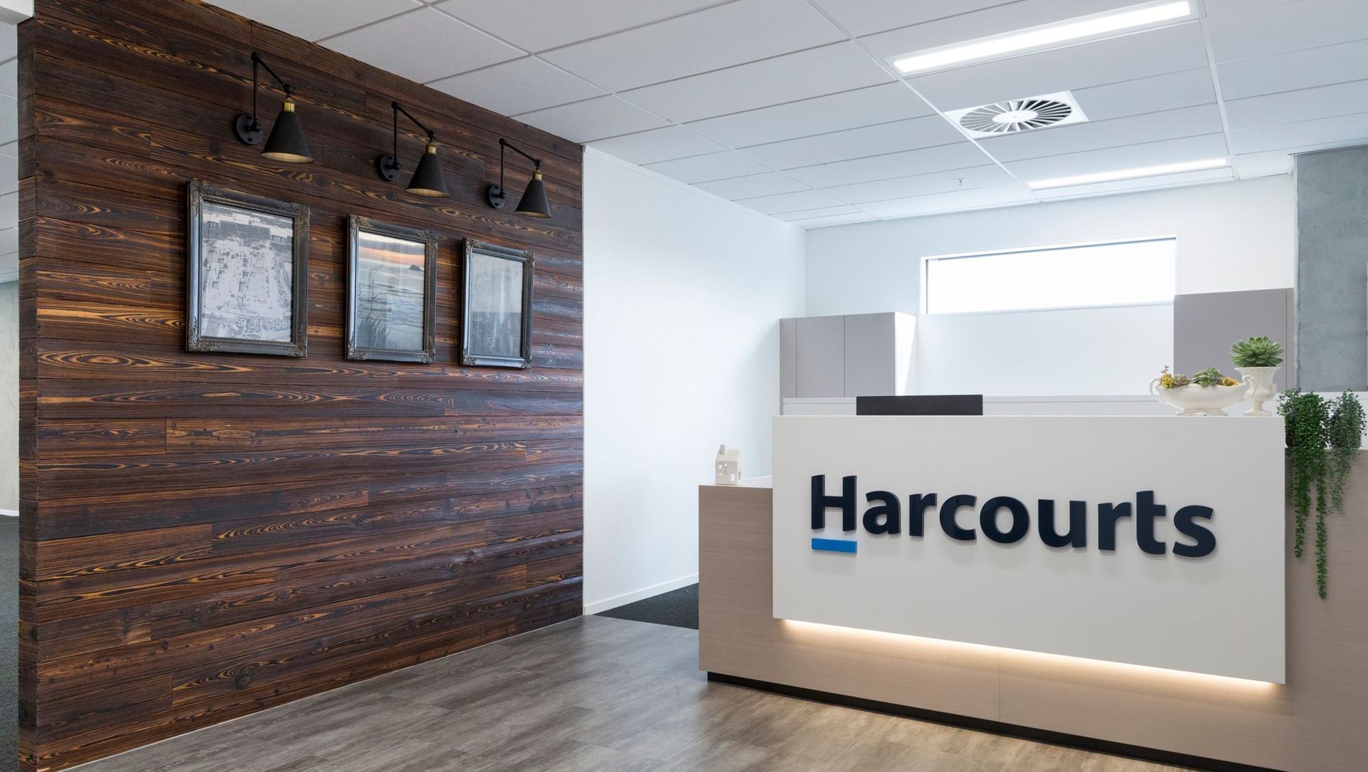 Harcourts banner