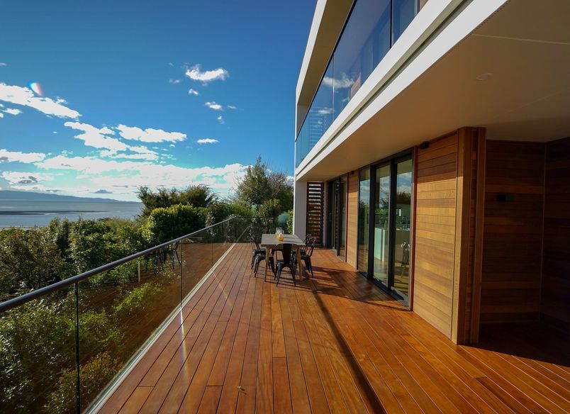 Tahunanui Hills Modern
