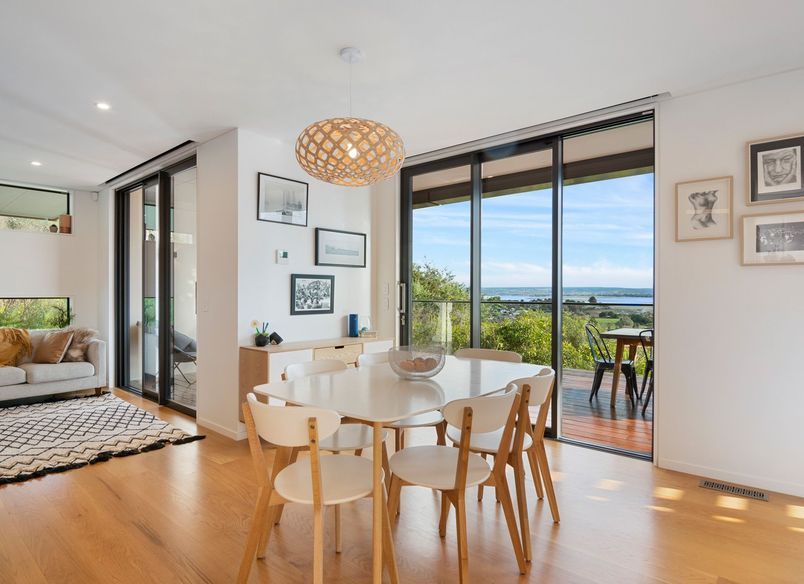 Tahunanui Hills Modern