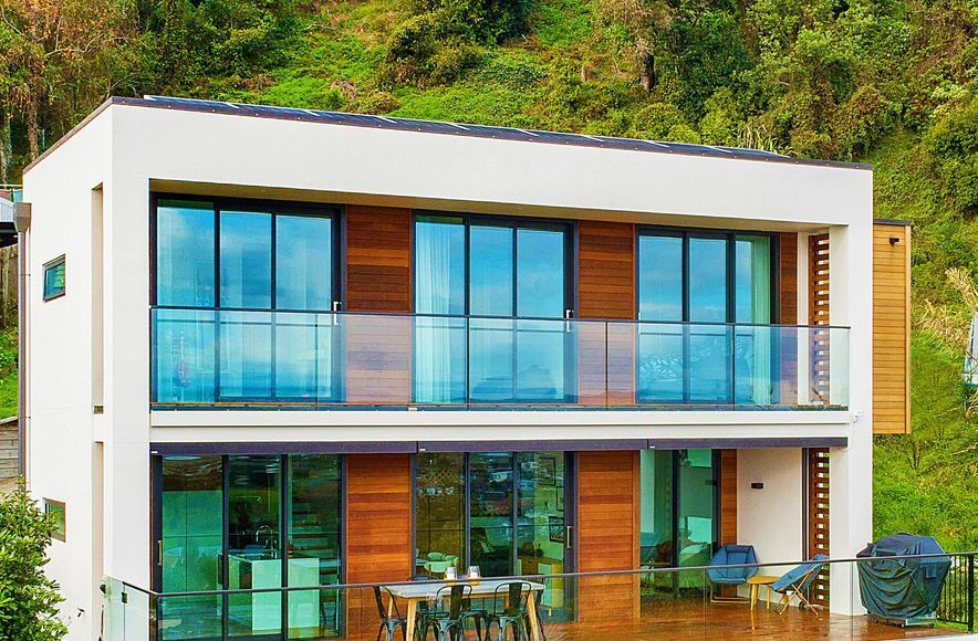 Tahunanui Hills Modern
