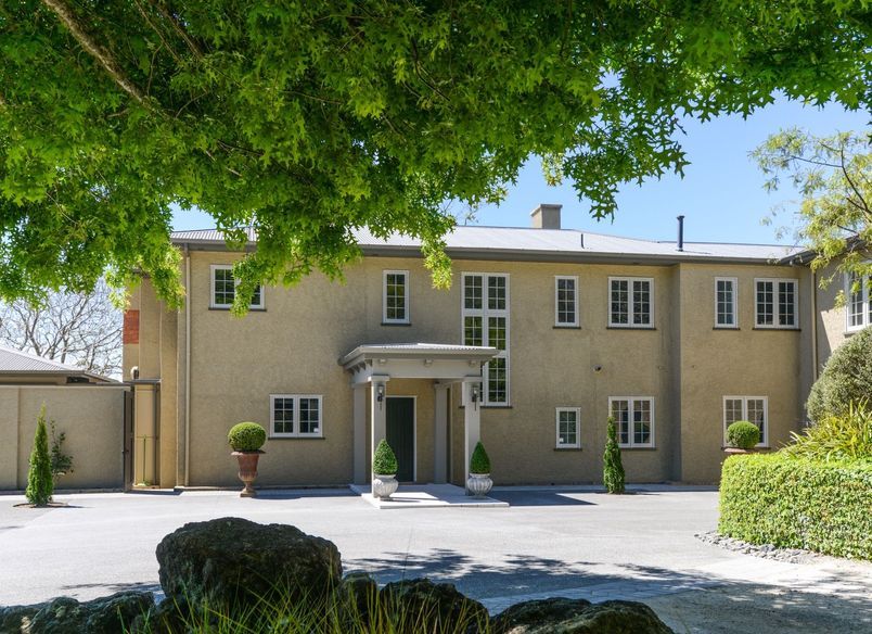 Summerlee, Hawkes Bay Lodge