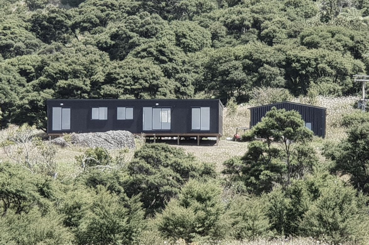 Hicks Bay High on a Hill (85sqm)