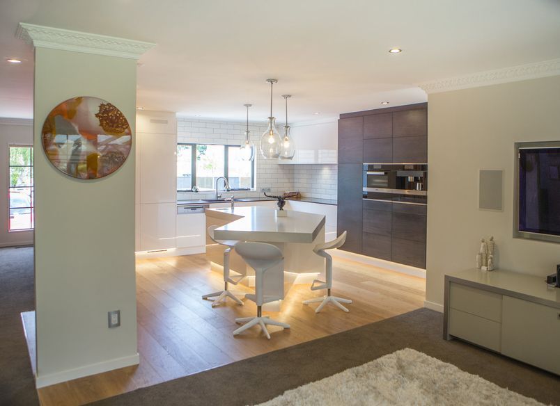 Kitchen Design - High Gloss and High-Tech