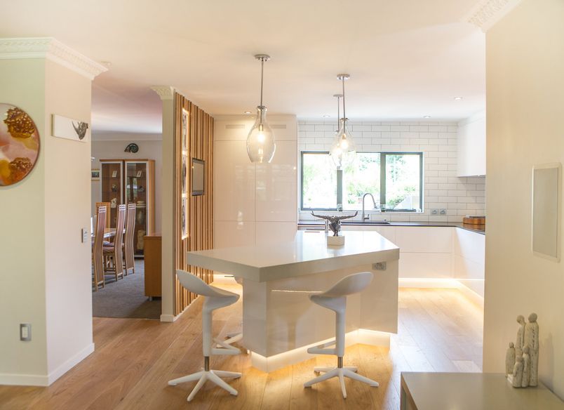 Kitchen Design - High Gloss and High-Tech