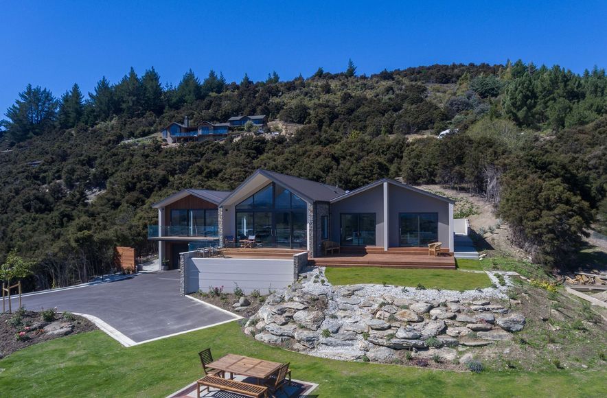 Hidden Hills 