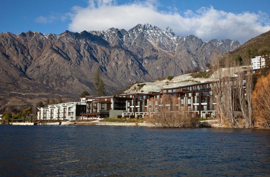 Hilton Hotel, Queenstown | Peddle Thorp Architects
