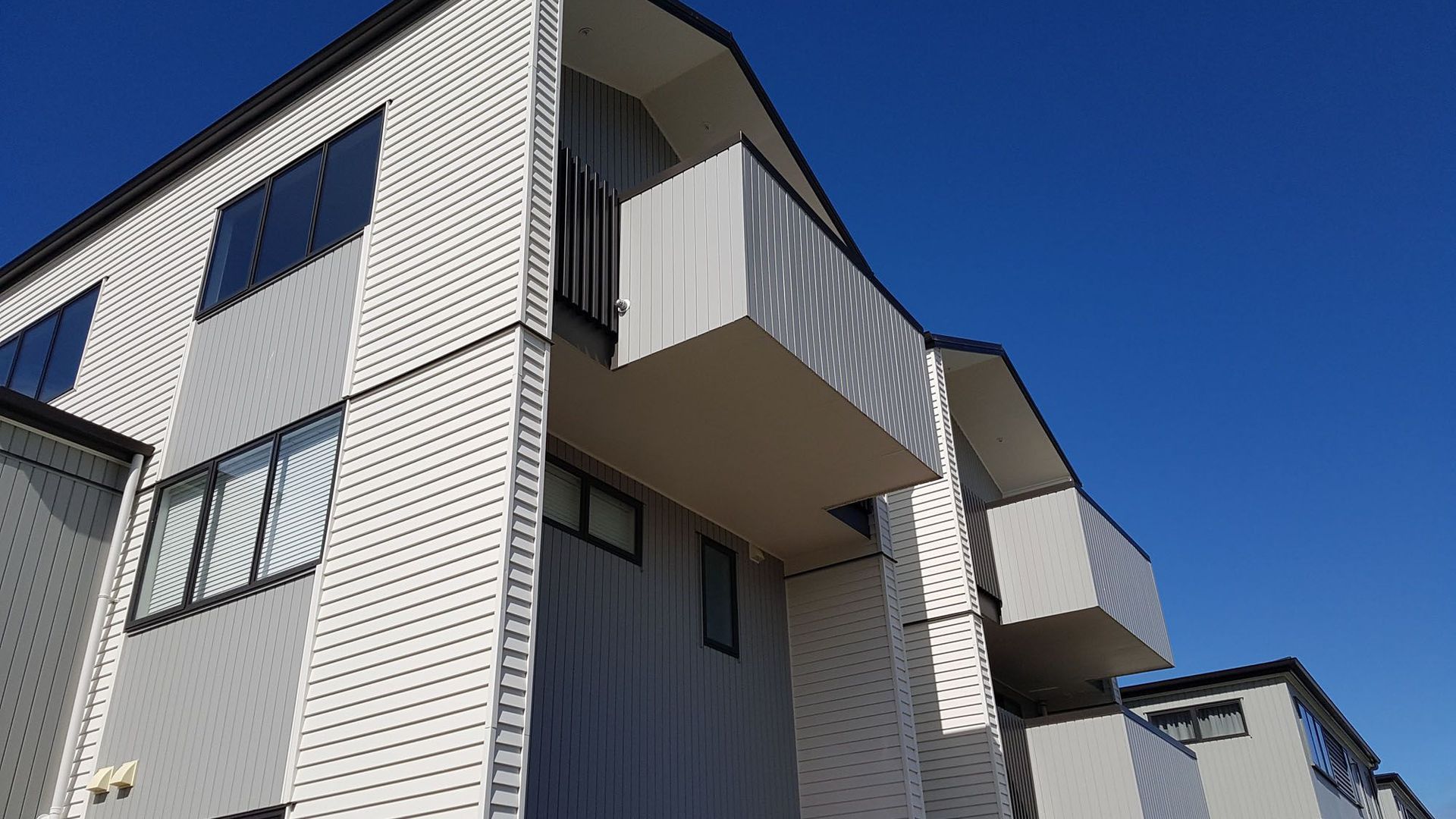 Fenchurch Street, Glen Innes Residential Housing banner