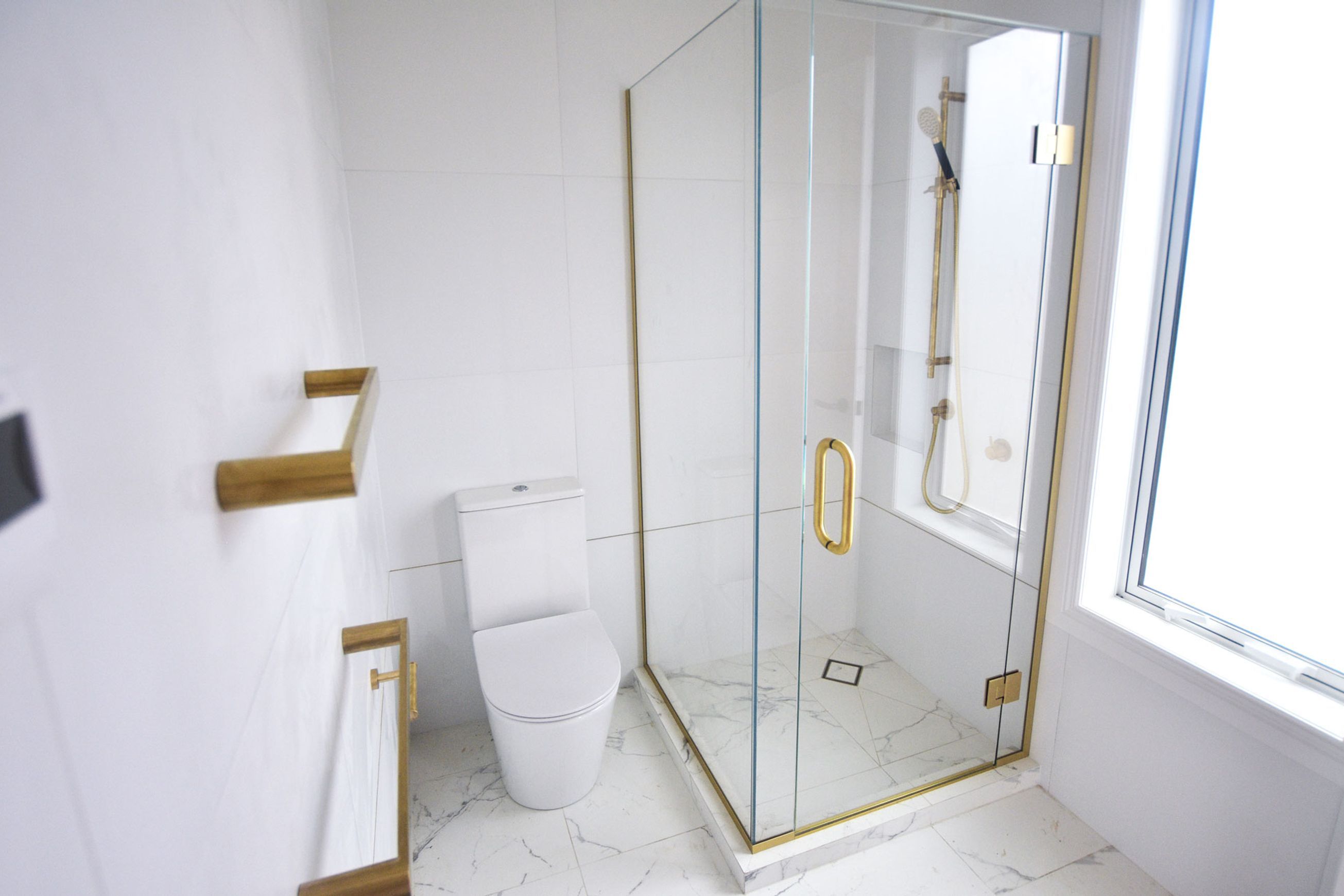 Frameless Glass Box Showers