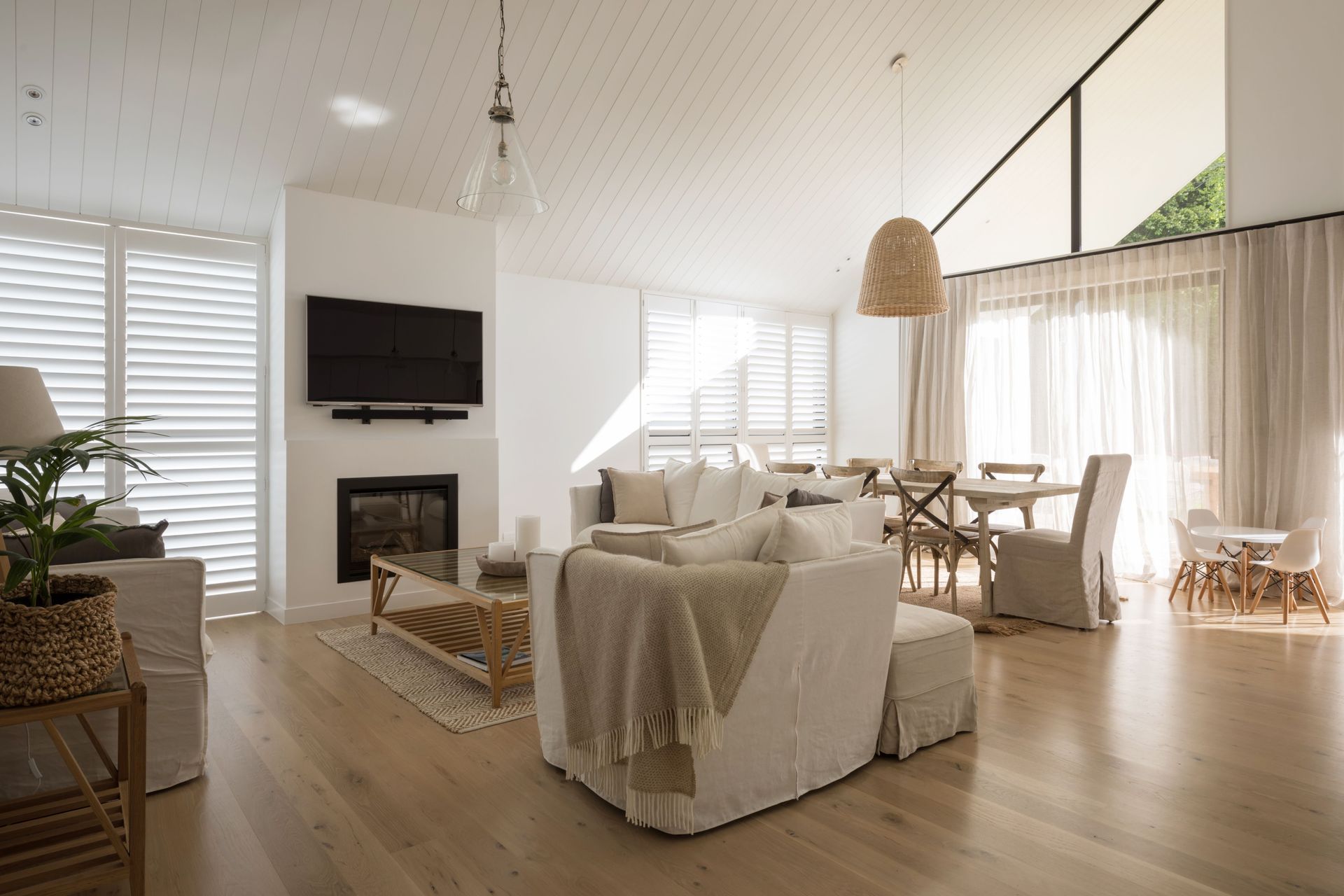 Hobsonville Home III - Solid American White Oak Flooring finished w/ Waterborne Polyurethane