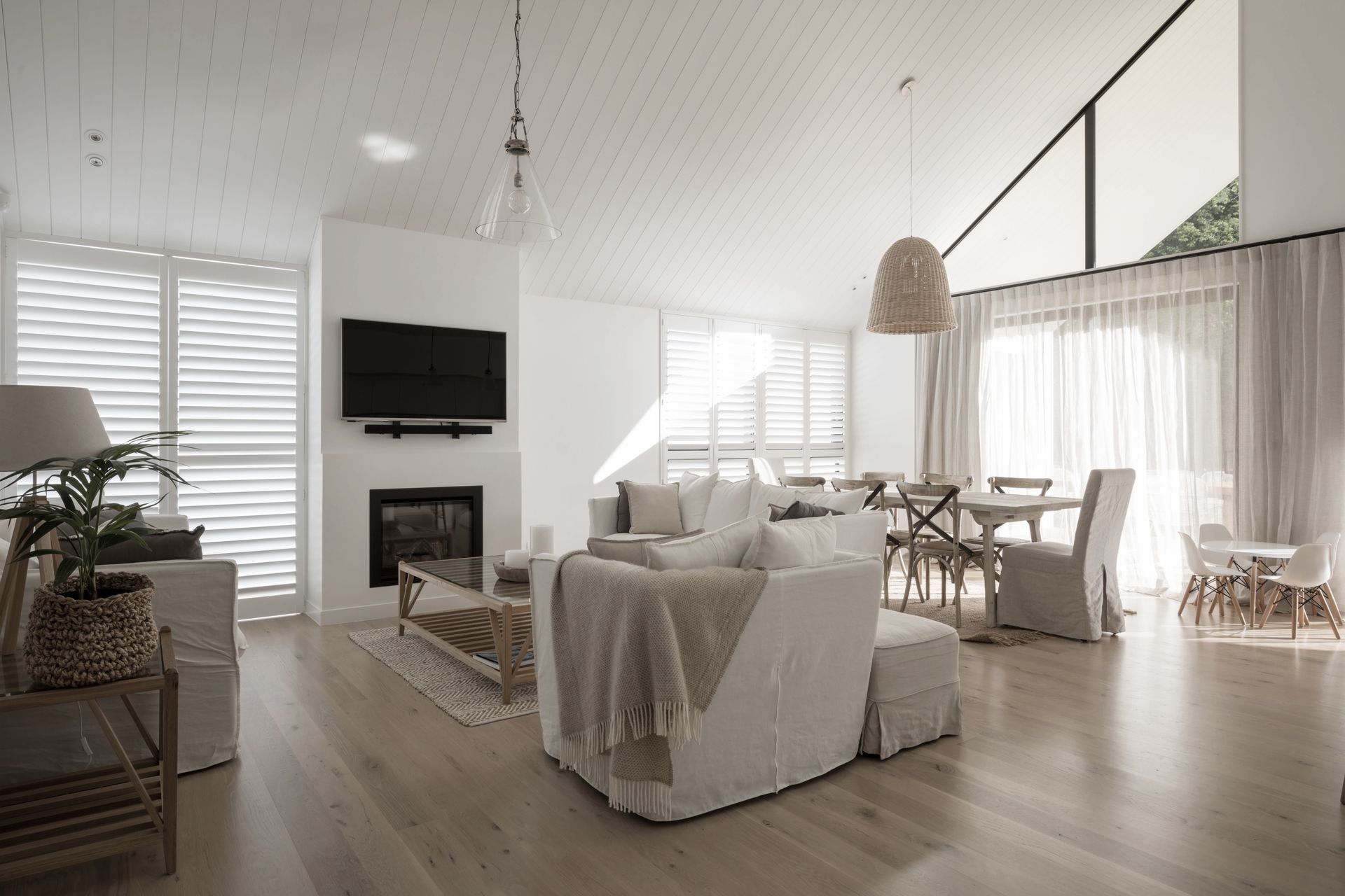 Hobsonville Home III - Solid American White Oak Flooring finished w/ Waterborne Polyurethane