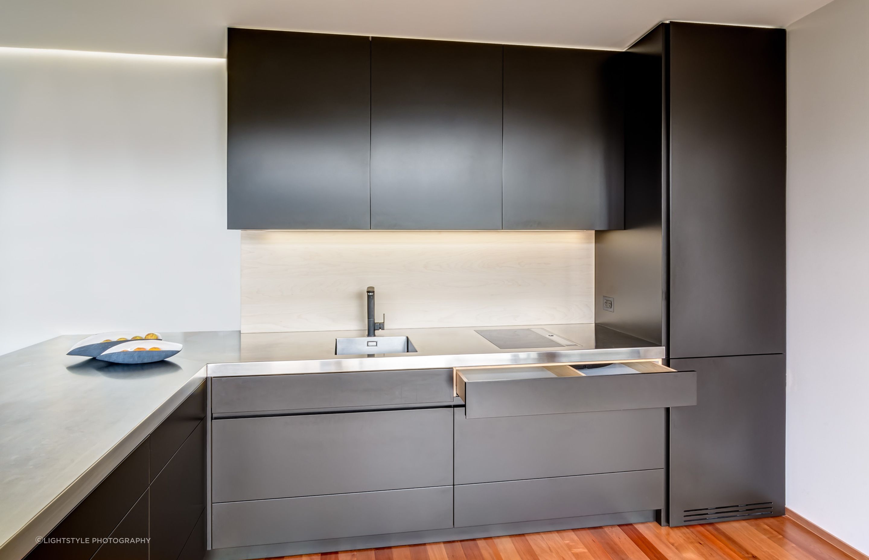 BORA cooktop with ample of drawer space 