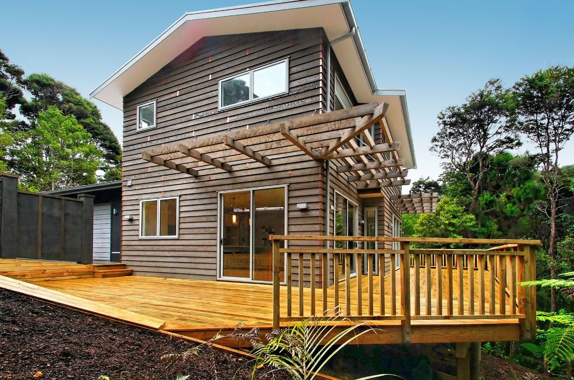 Huia Rd, Titirangi