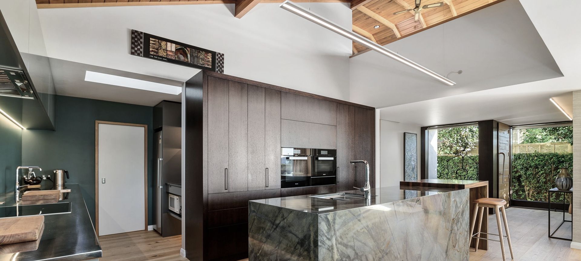 Hunt Kitchen & Joinery banner
