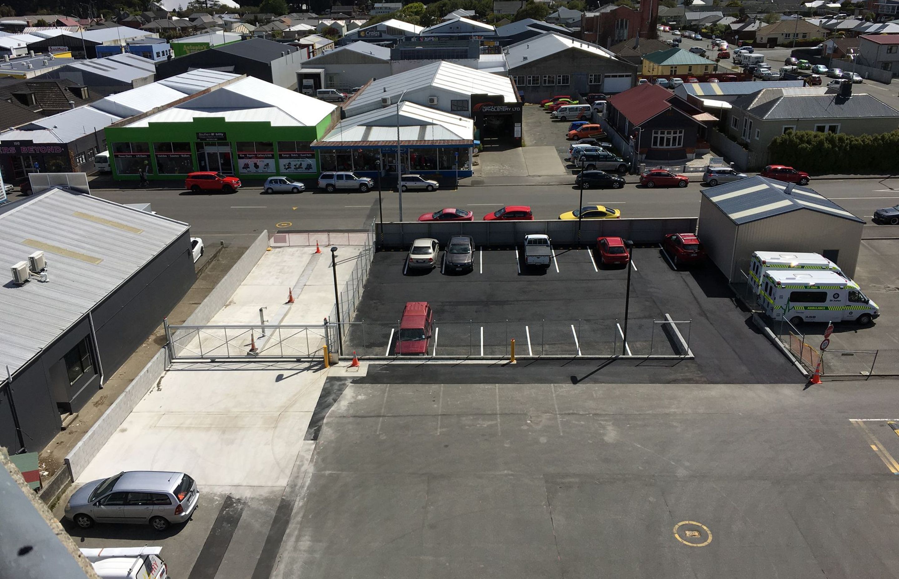 Invercargill fire station entry and carpark