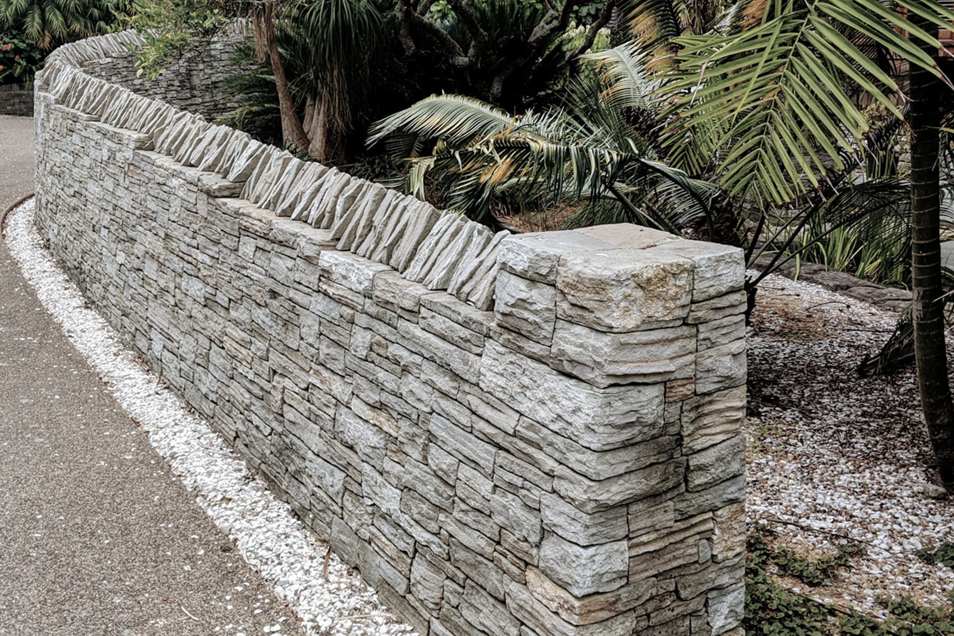 Driveway & enclosed garden curved wal