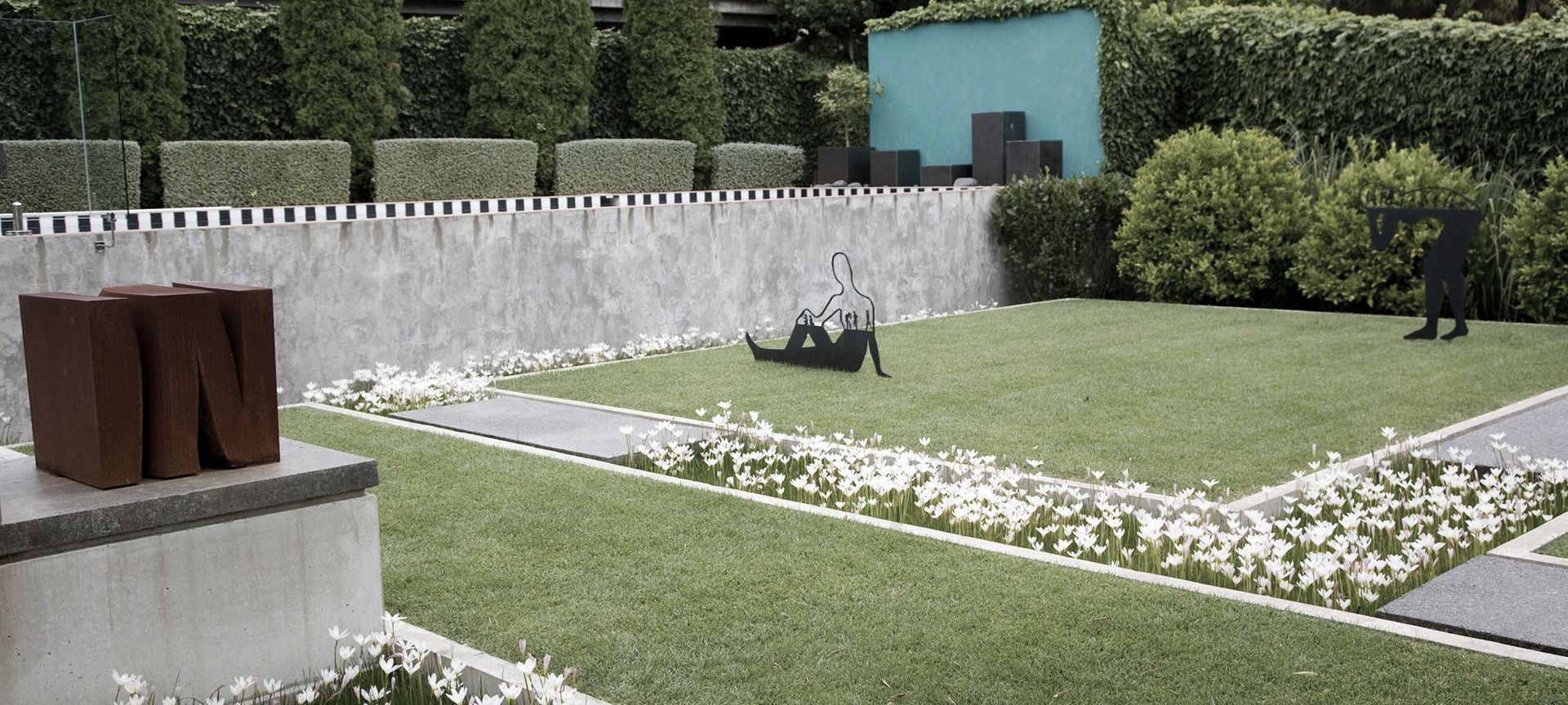 Entertainer's Garden & Pool - Remuera banner