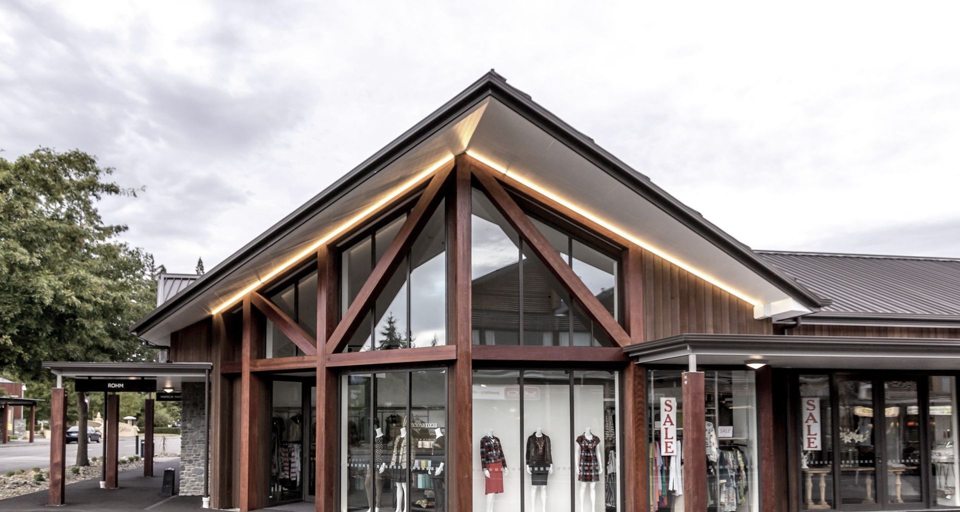 Hanmer Springs Shopping Centre banner