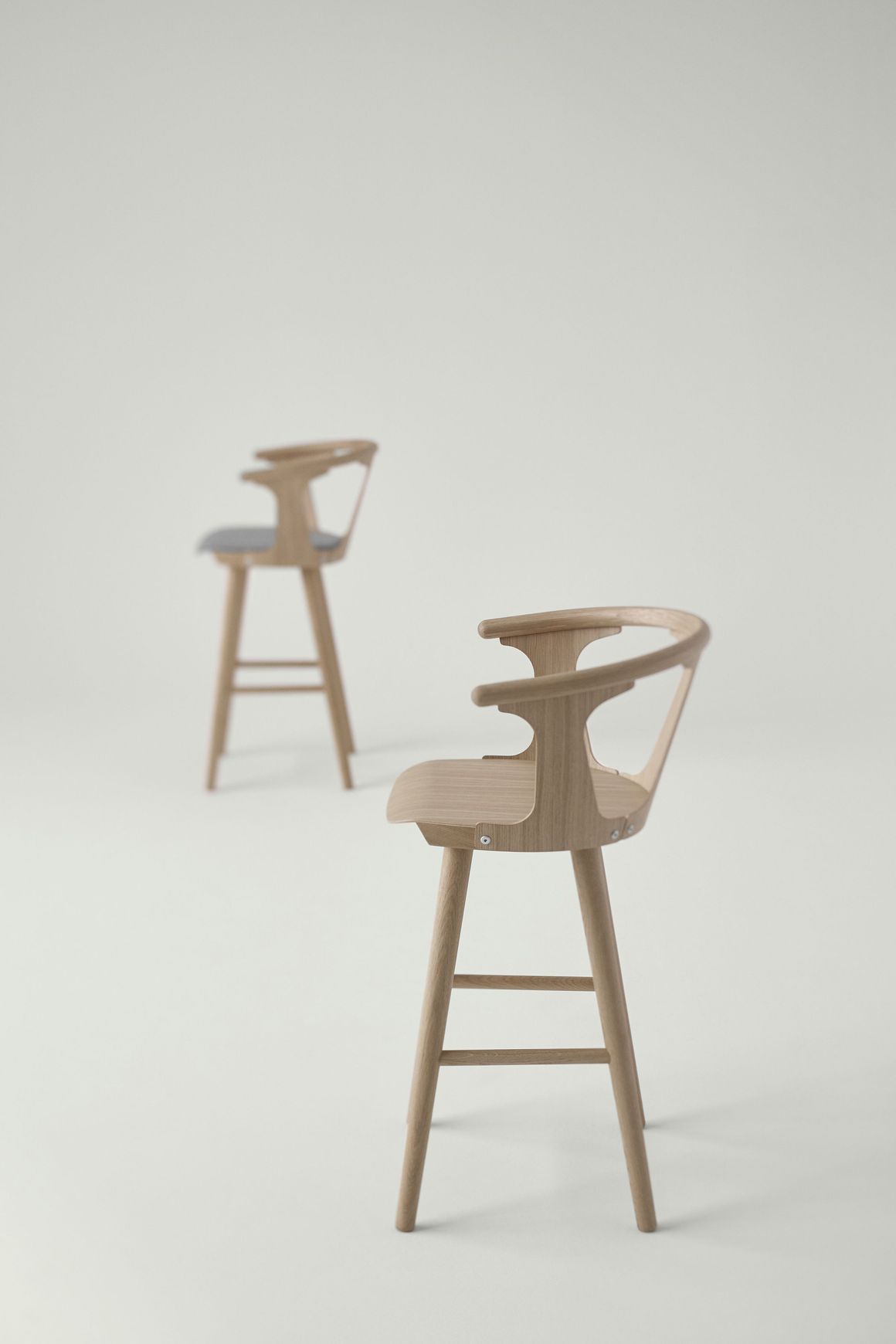 INBETWEEN SK7-10 Stool by &Tradition