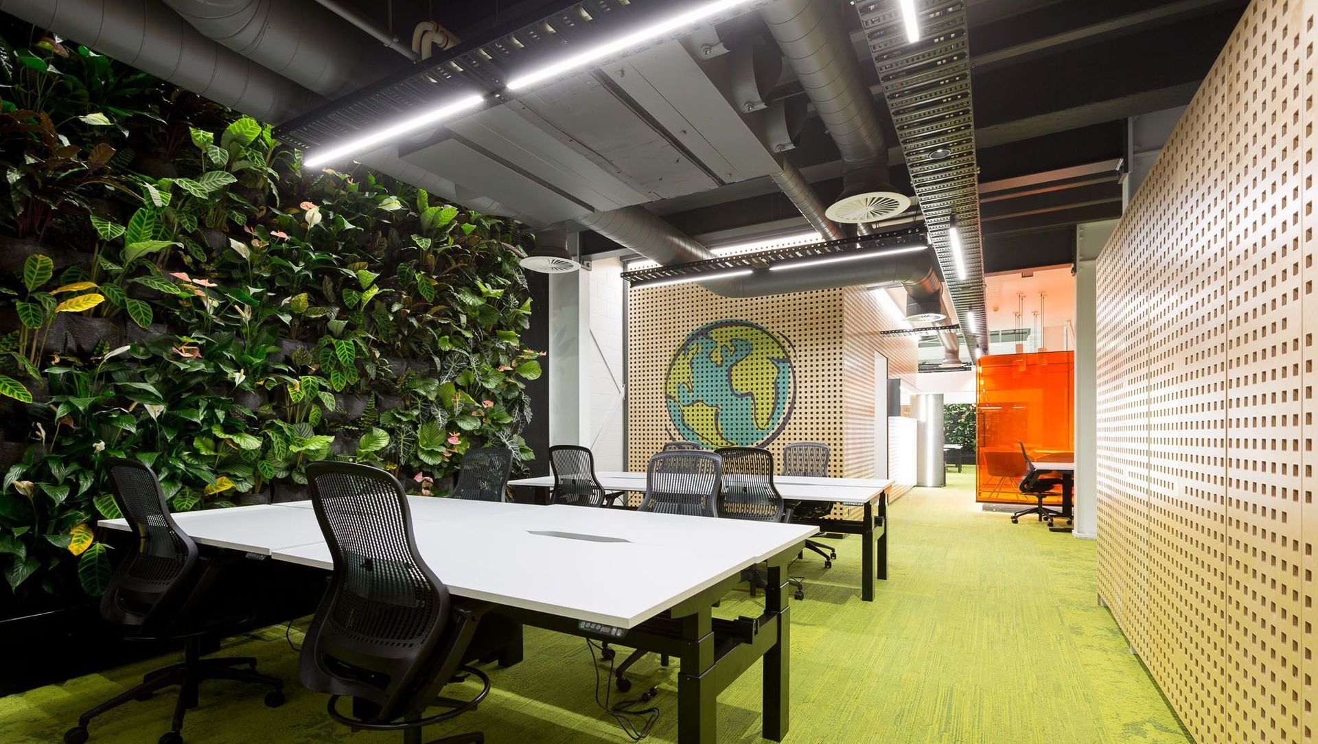 IVHQ Offices banner