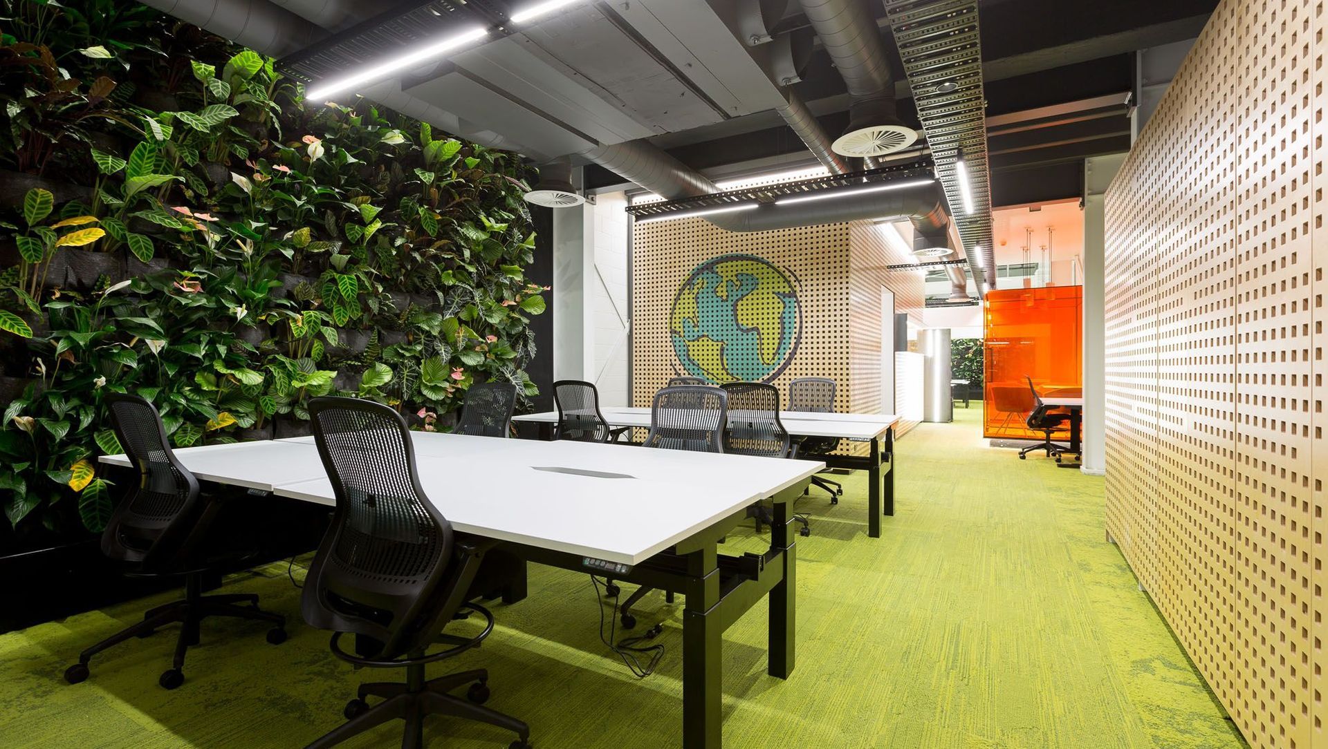IVHQ Offices banner