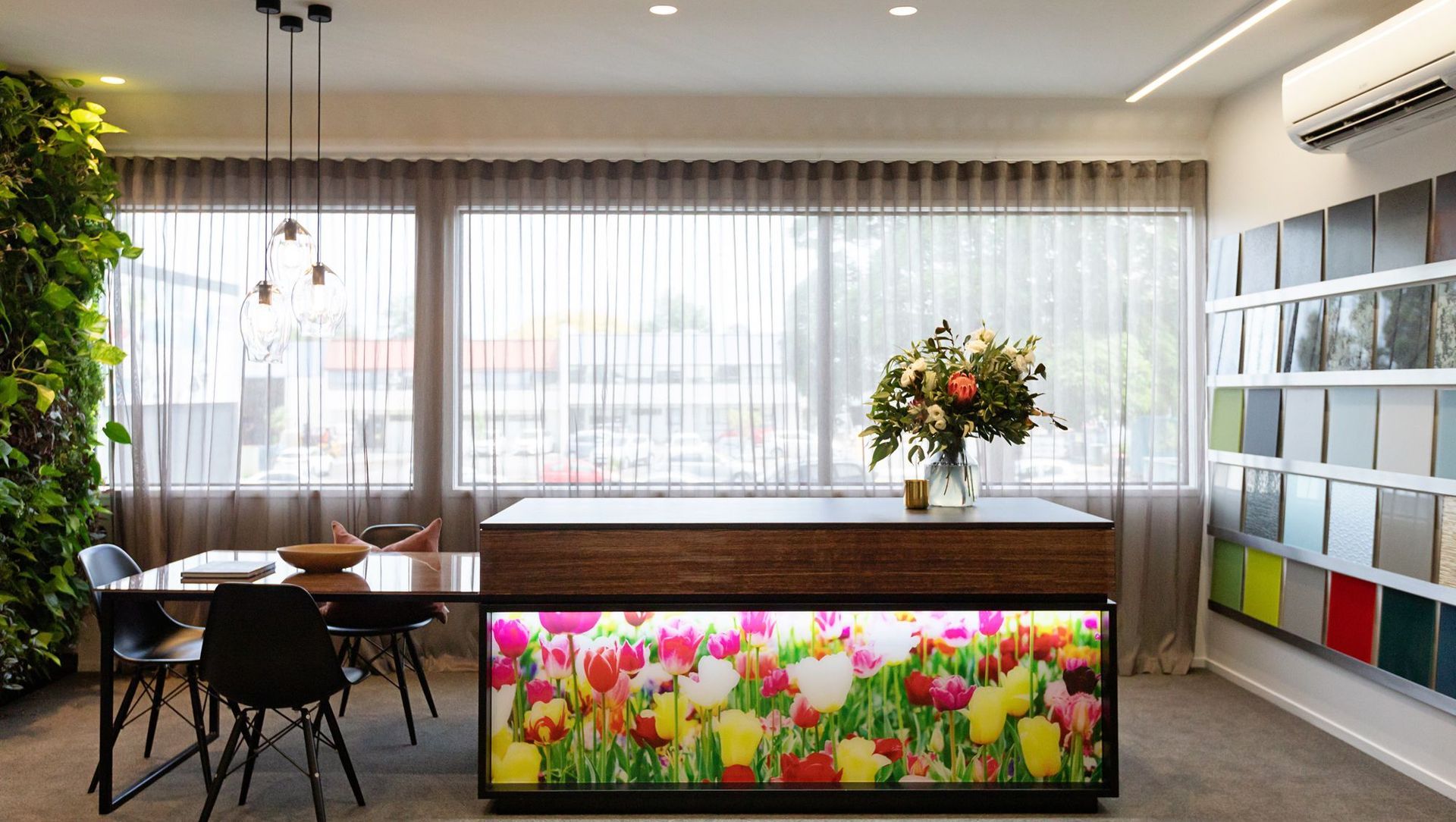 Image Glass Showroom banner