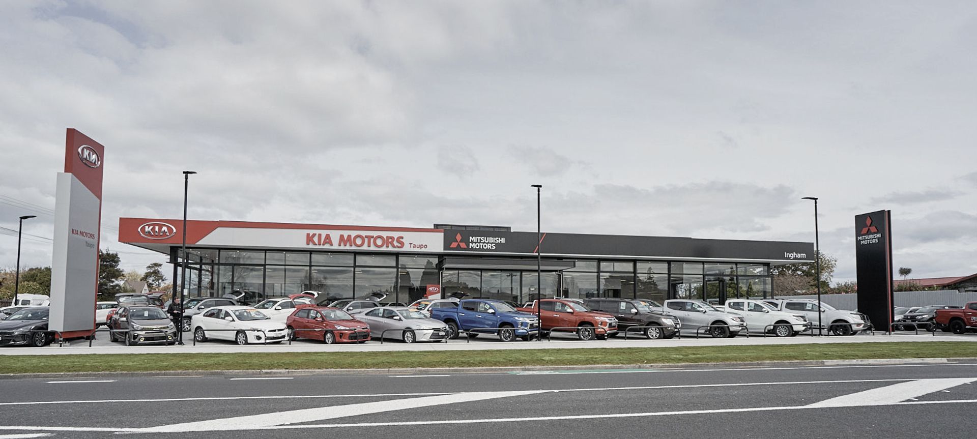 Ingham Mitsubishi Kia Taupo banner