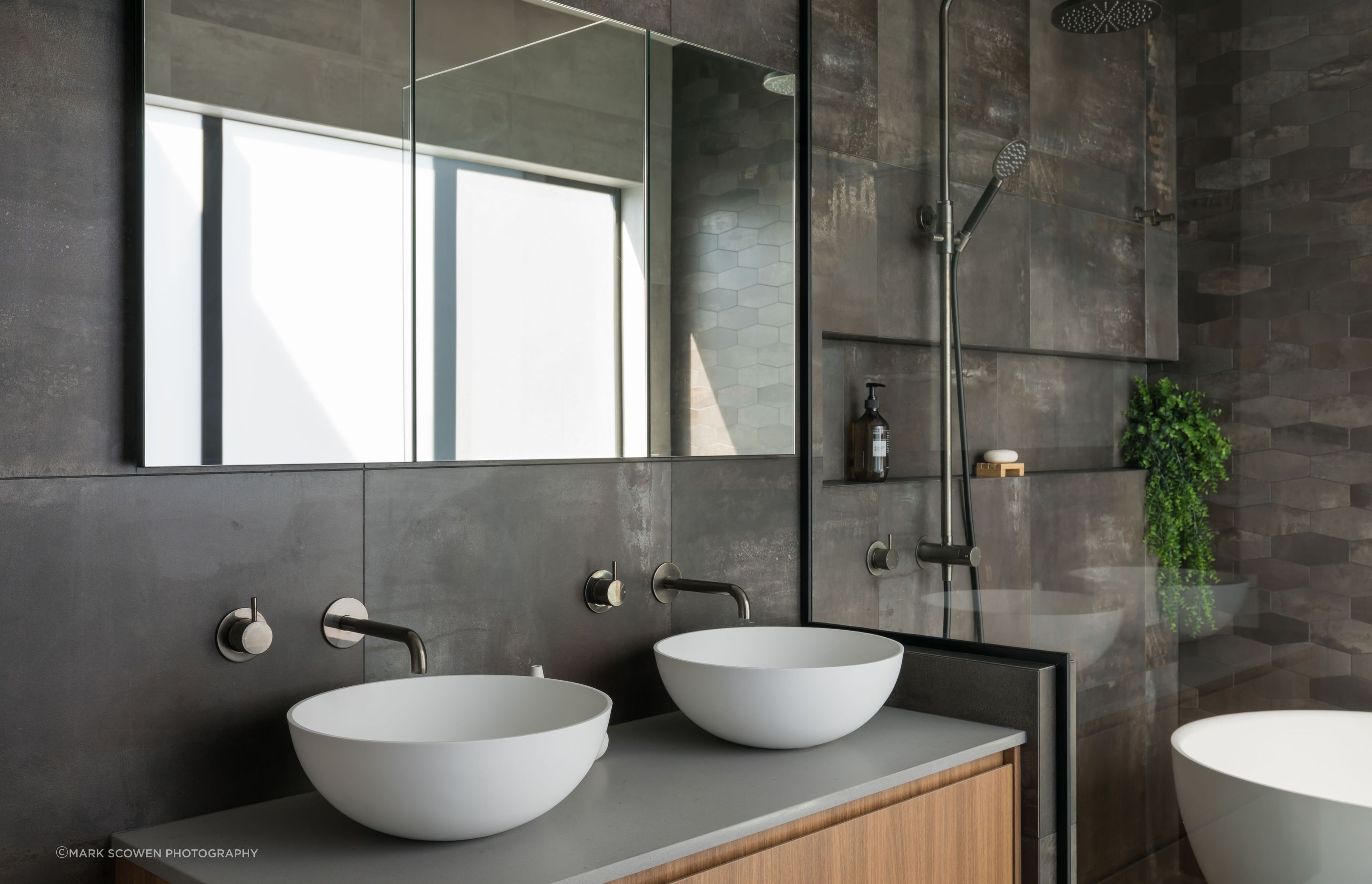 Ensuite Bathroom - wall mounted tapware and recessed mirror cabinet