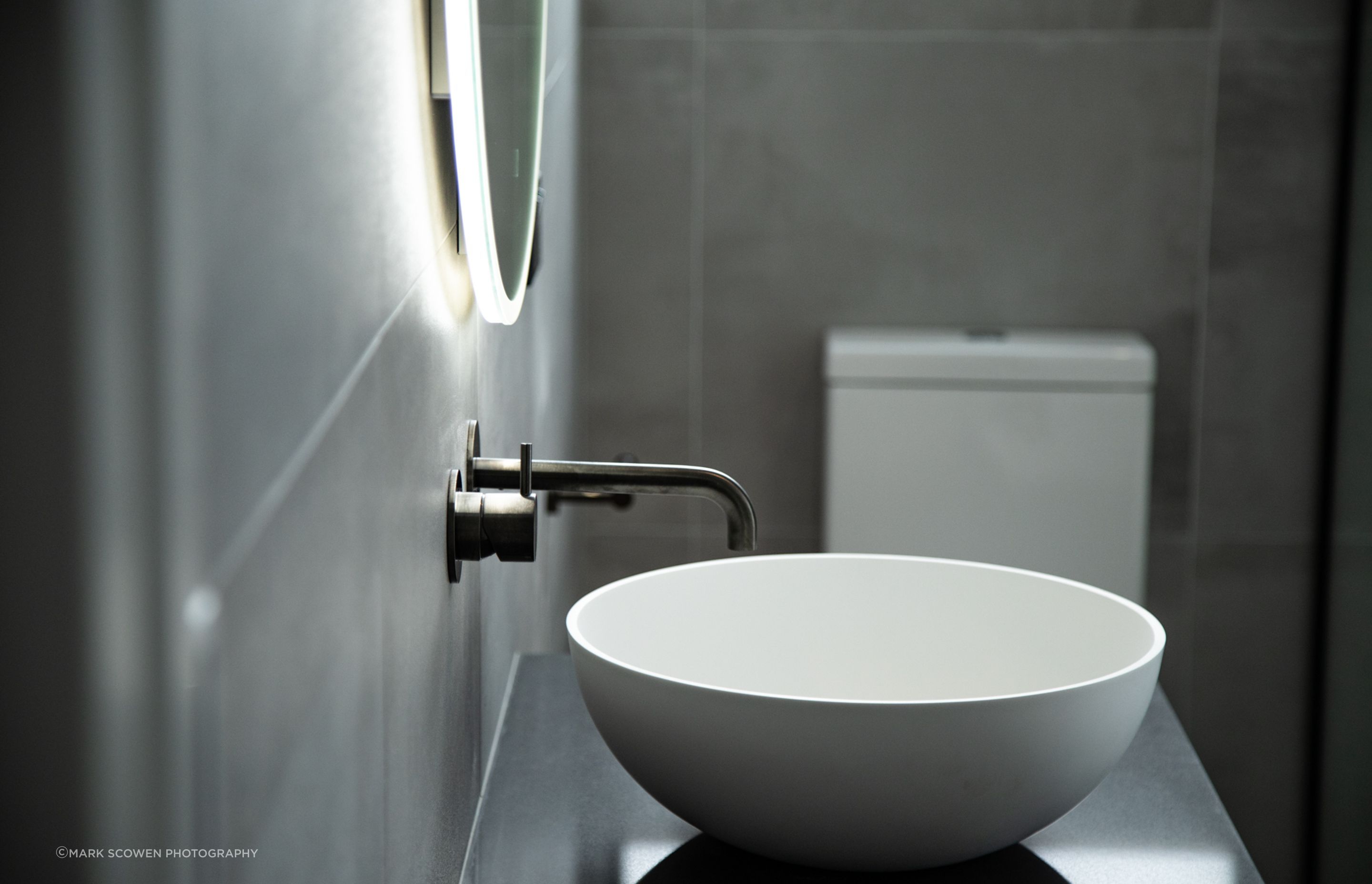 Middle Bathroom.- Tapware in side profile