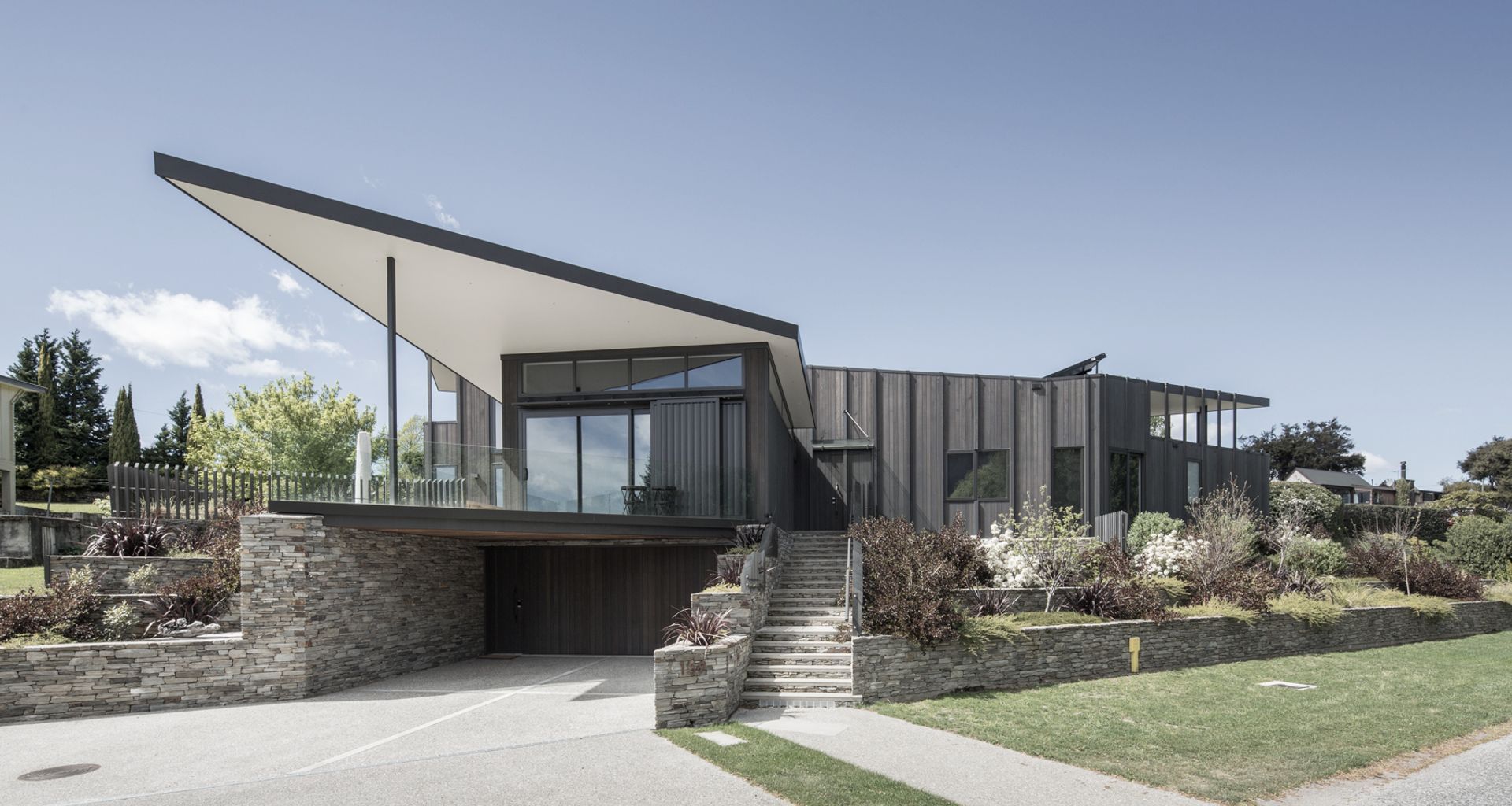 Intersect House banner