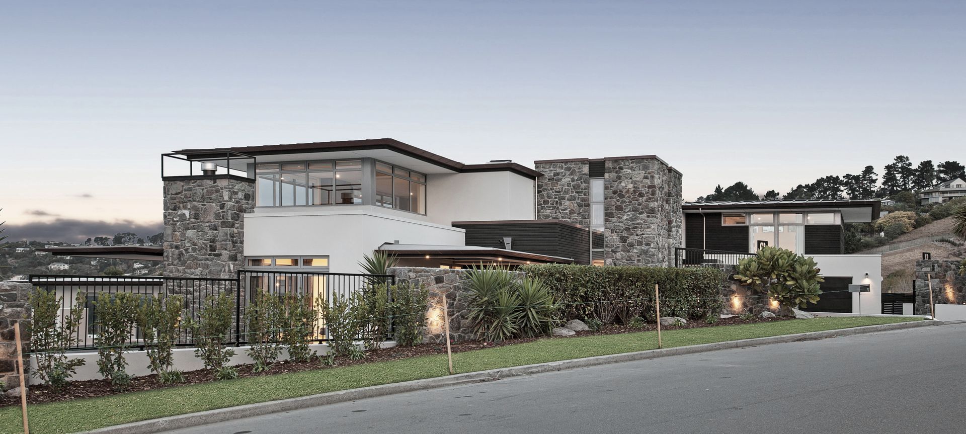 Modern Home banner