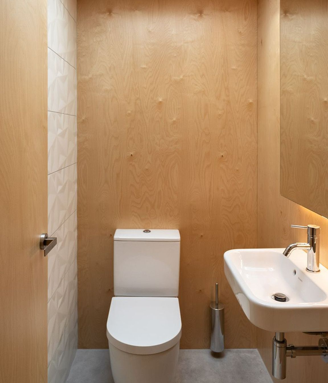 The timber-lined toilet. Photograph: Simon Devitt.