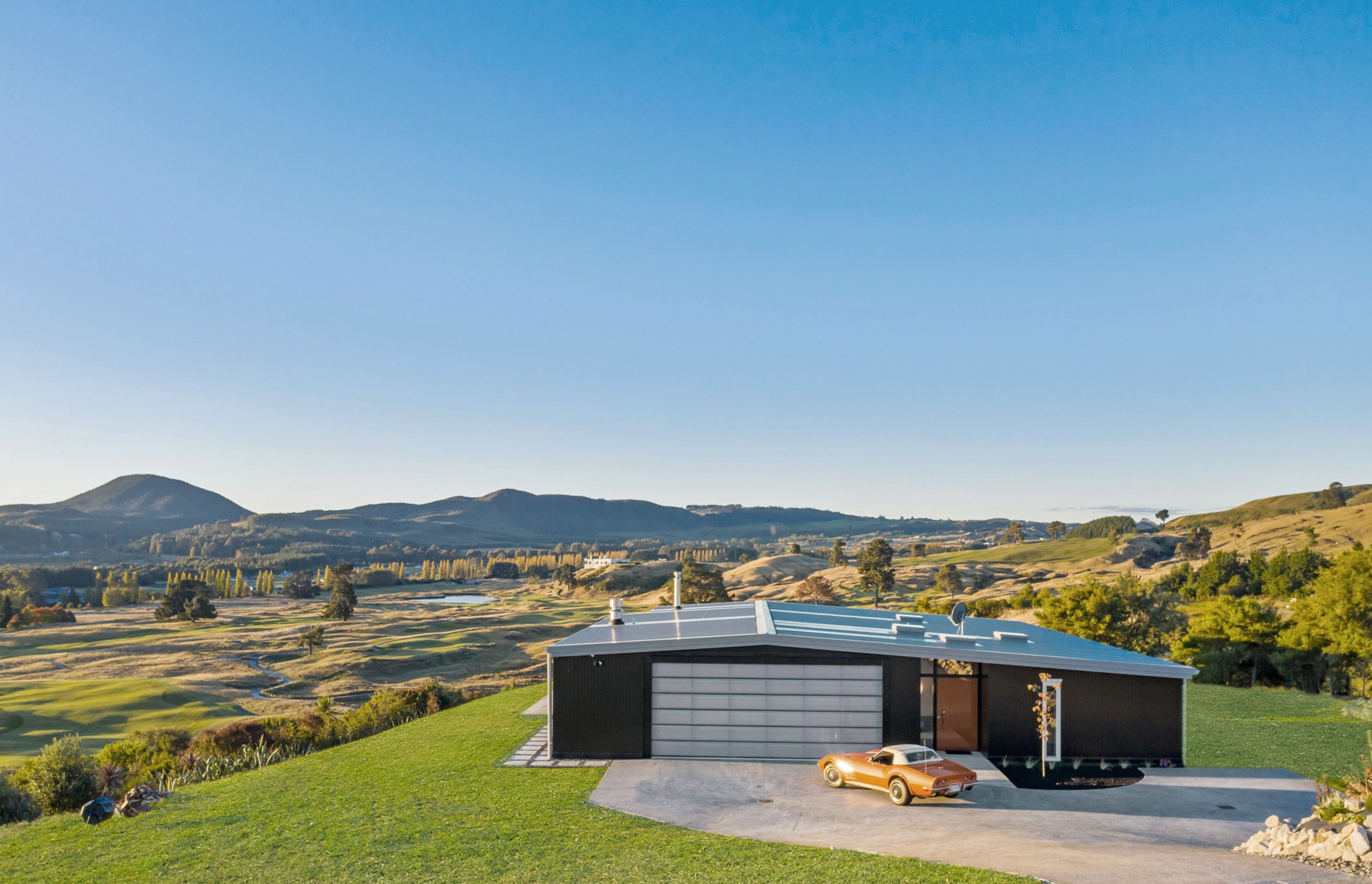 Kinloch House enjoys a panoramic view of the world-renowned Jack Nicklaus golf course at Kinloch. Photograph: ArchiPro.