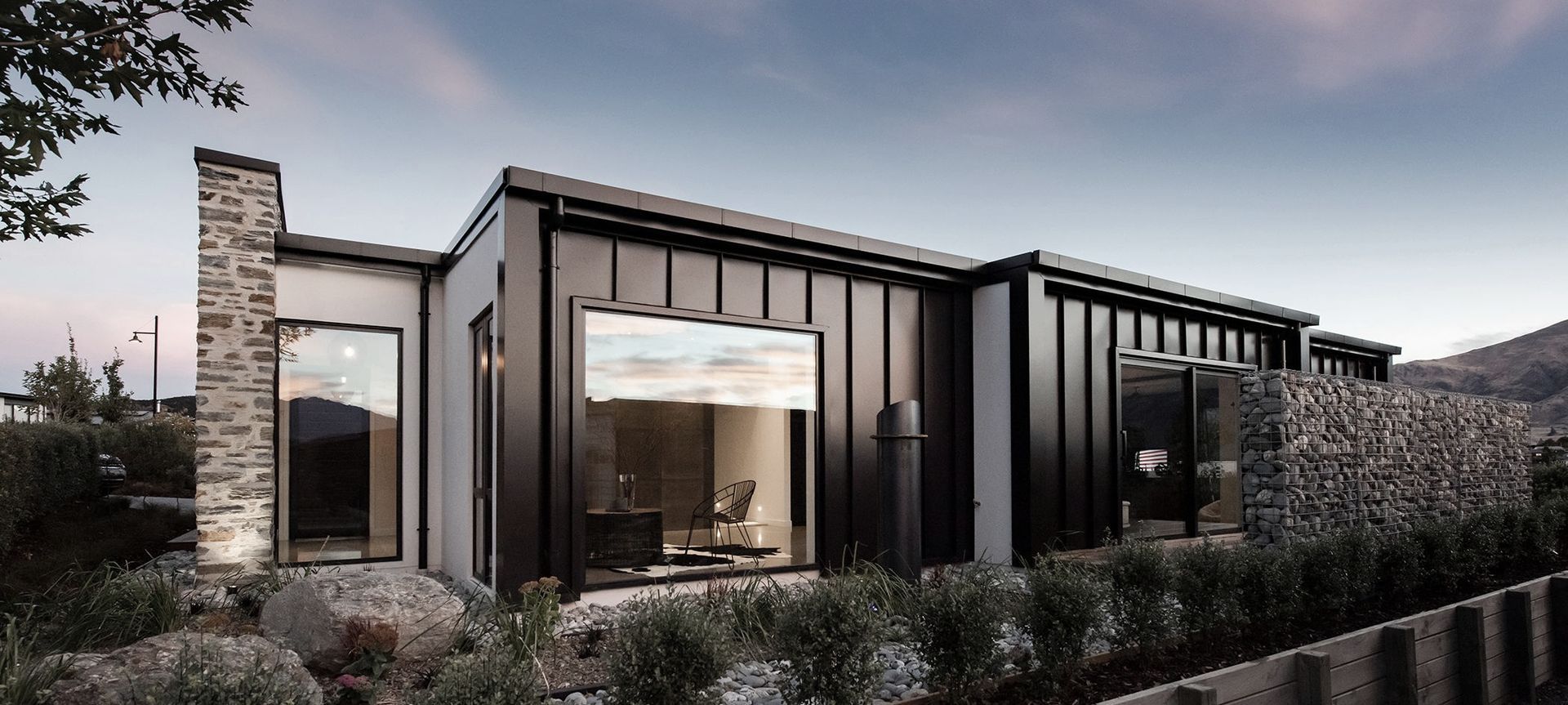 Kirimoko Park - David Reid Show Home, Wanaka banner