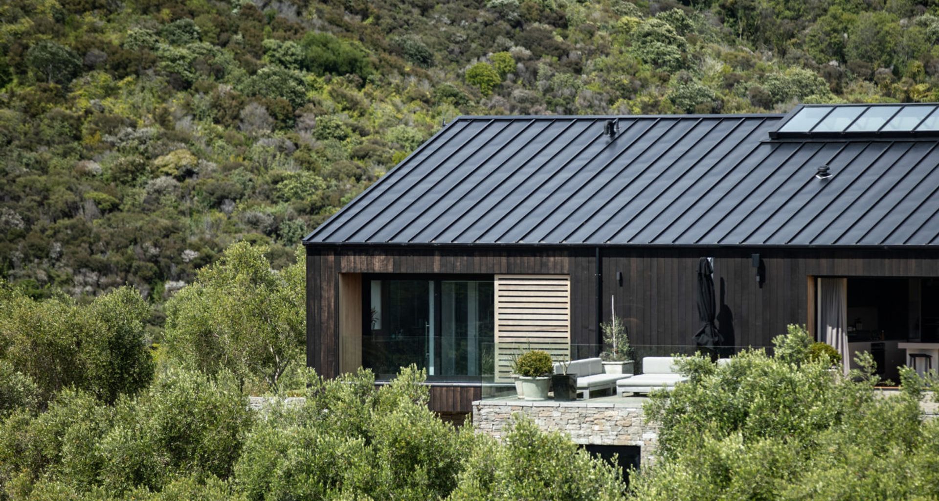Korora Grove, Waiheke banner