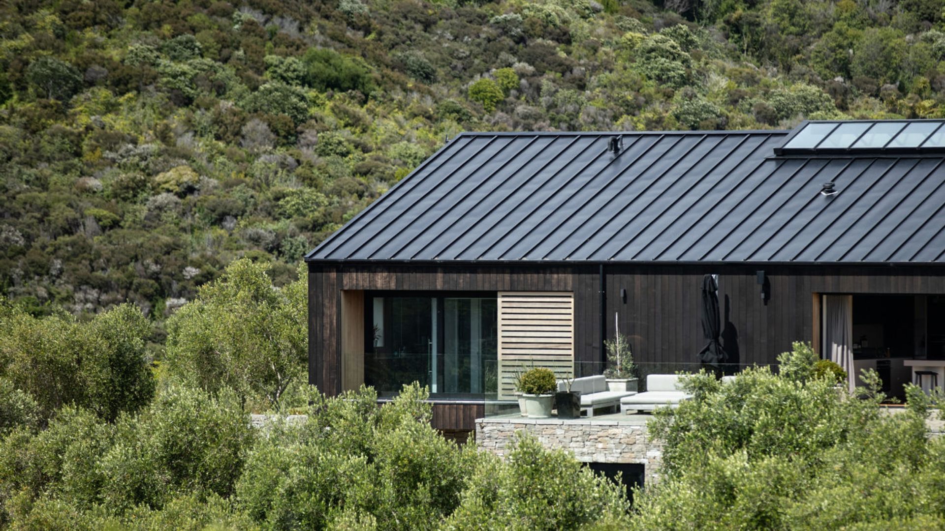 Korora Grove, Waiheke banner