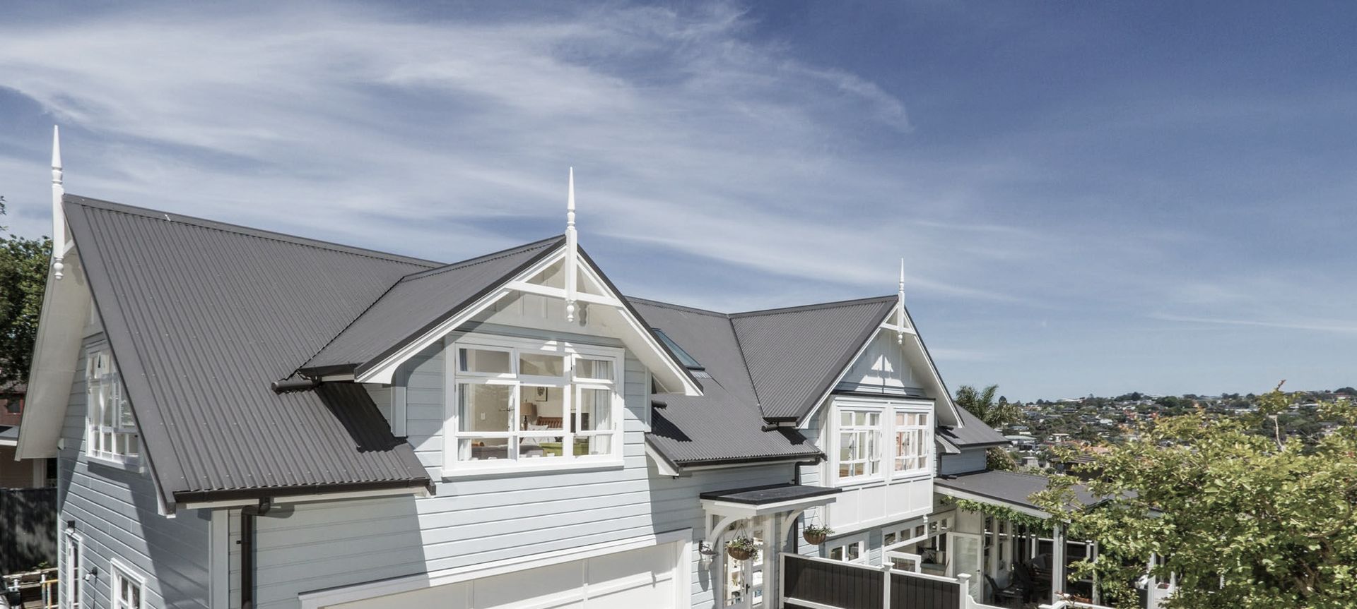Kowhai House banner