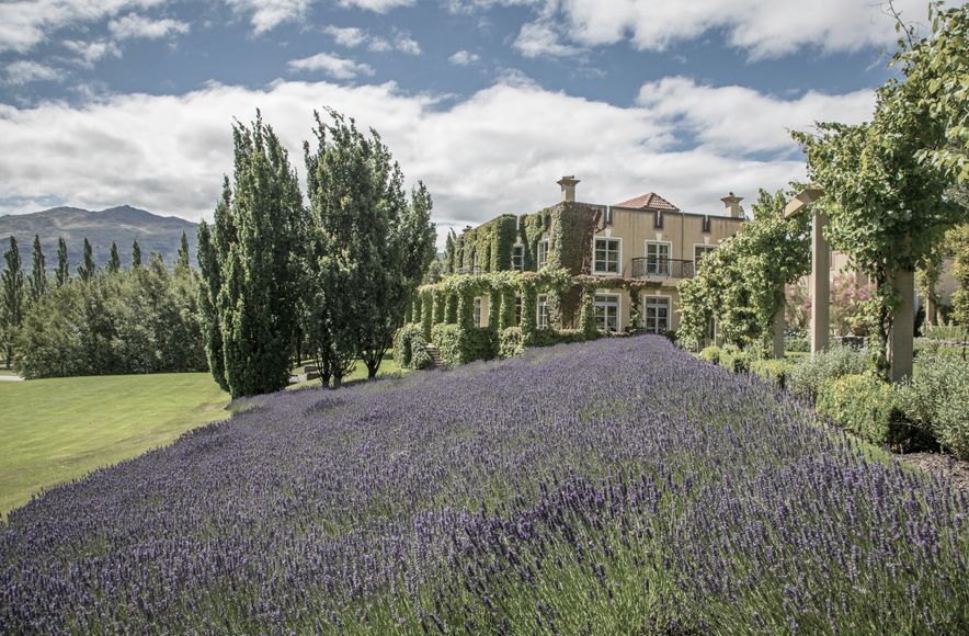 Lower Shotover House | Sir Michael Fowler & Ralf Kruger