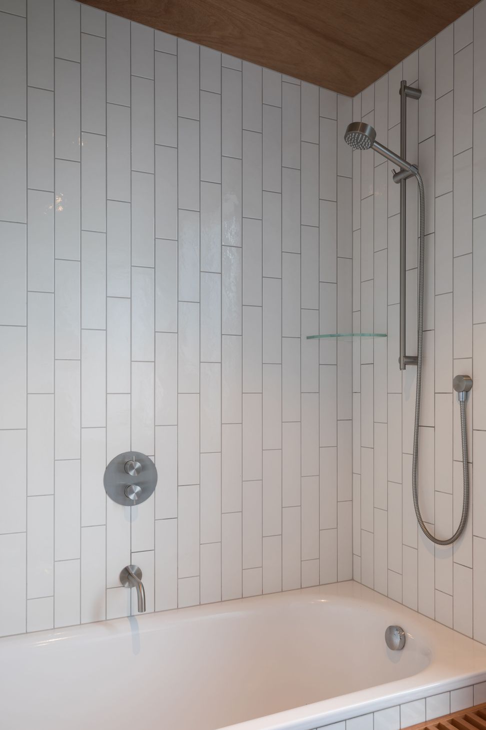 Main Bathroom - Source Series 1245 Mixer & Diverter w/ Custom Spout 110mm, 21 Shower Slide & Head w/ 207 Outlet