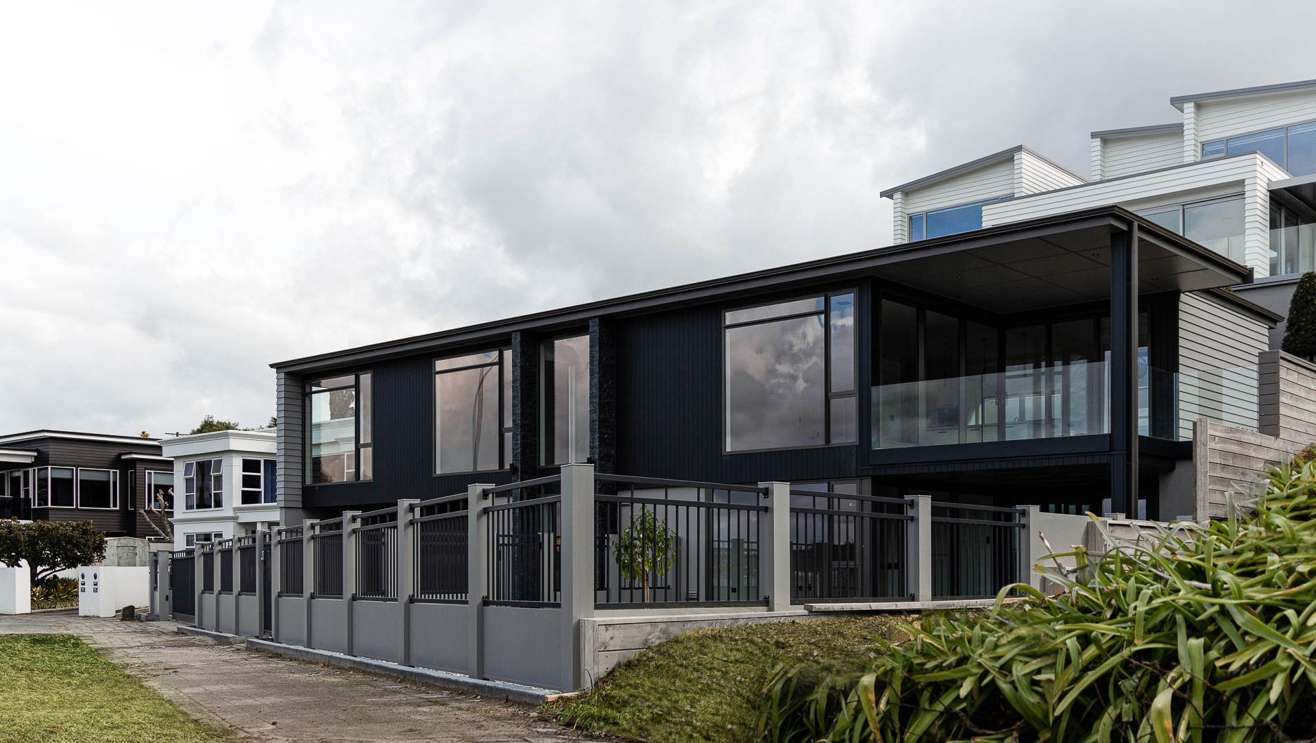 Lake Domain House banner