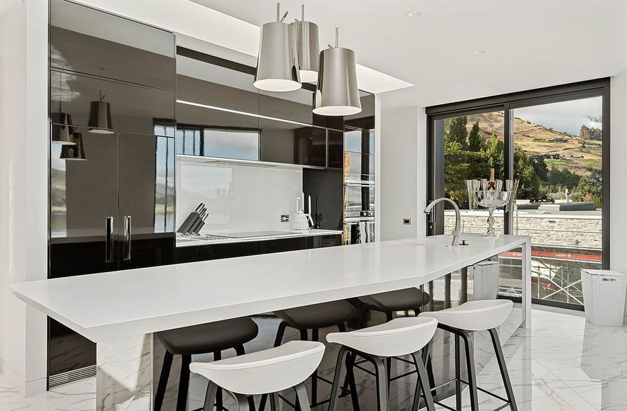 Lake Hayes Road New Home