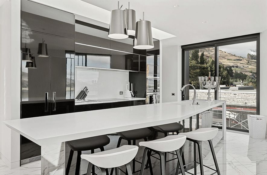 Lake Hayes Road New Home