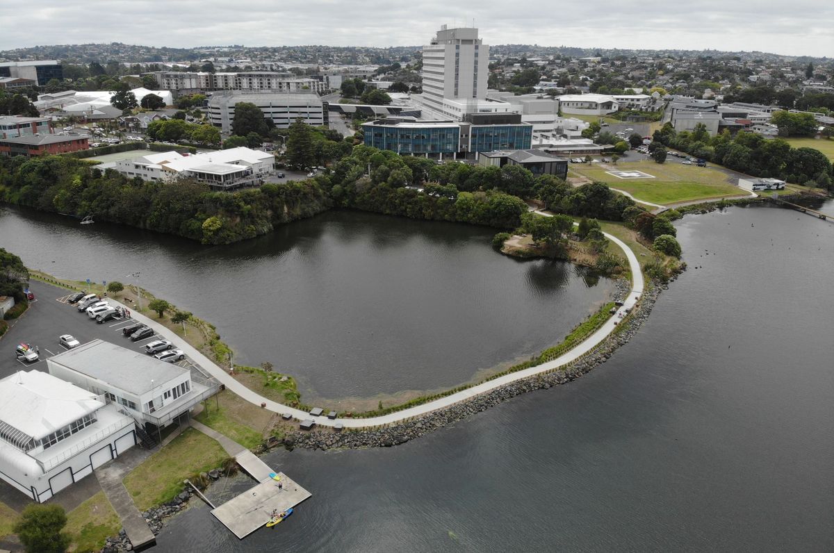 Lake Pupuke